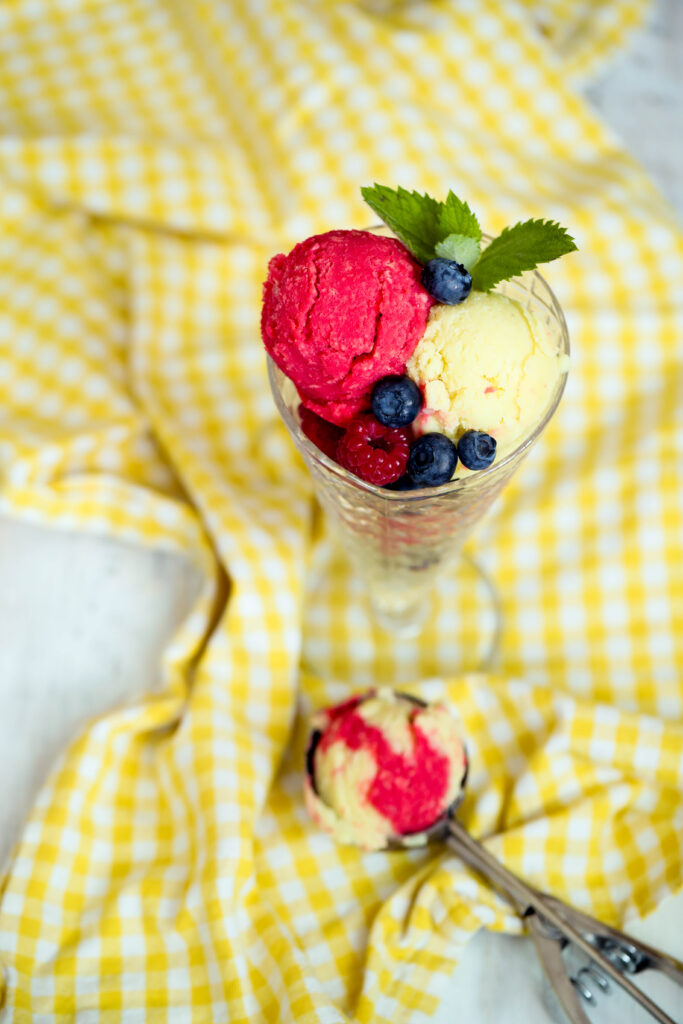 Raspberry-Lemon-Greek-Frozen-Yogurt